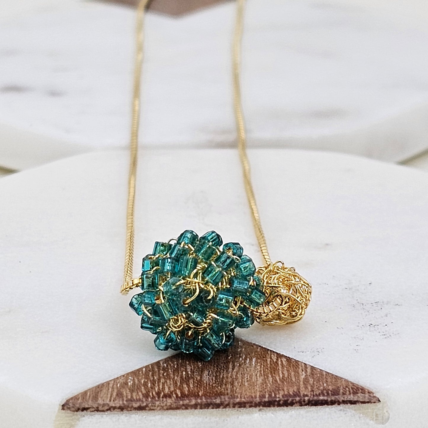Necklace Balls Esmeralda